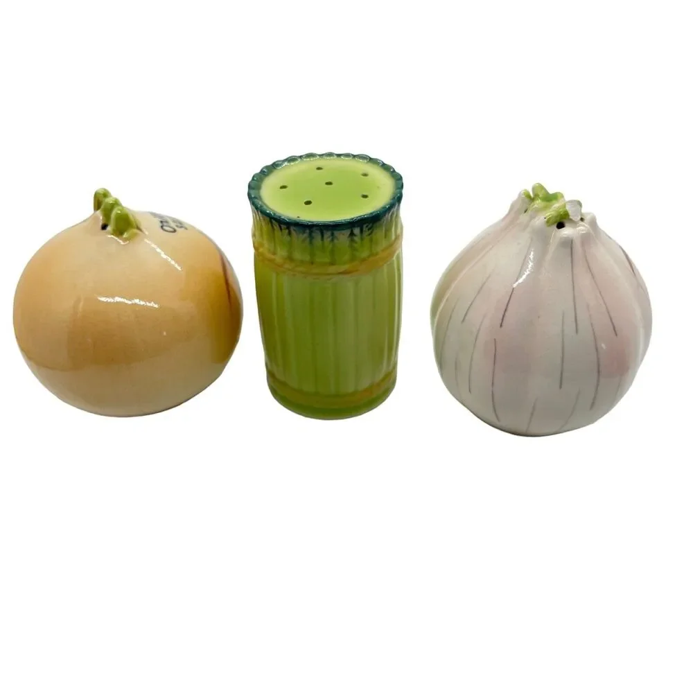 Anthropomorphic Salt Shakers Celery Onion Garlic Vegetable Head Vintage Norcrest